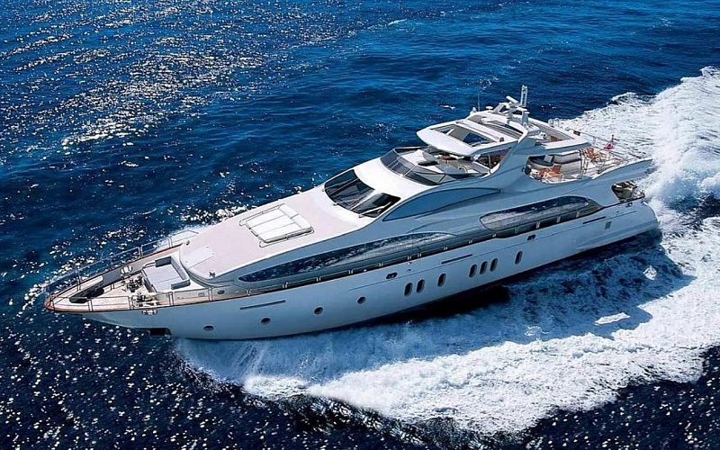 Azimut 116